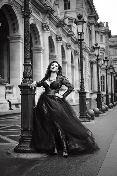 Laura's dream photo shoot at the Louvre in Paris