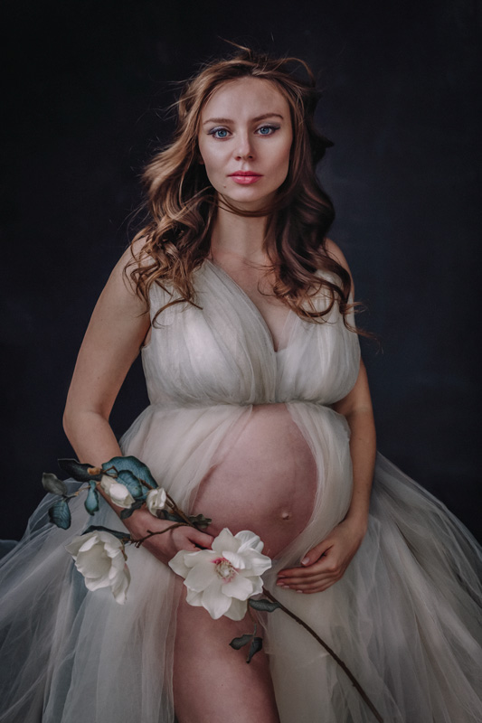 maternity photoshoot paris
