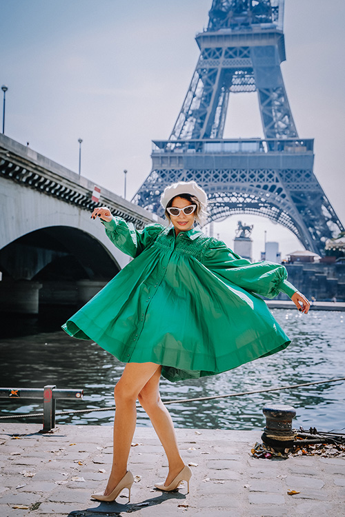 fashionista in front of Eiffel Tower