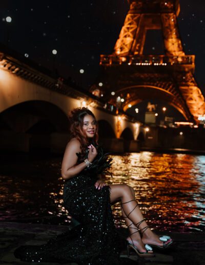 Night photoshoot at Eiffel Tower