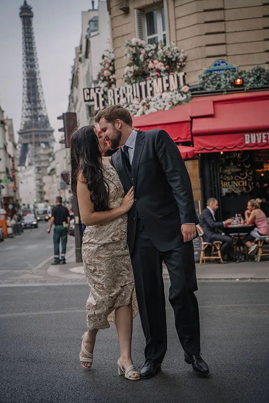couples photoshoot Paris